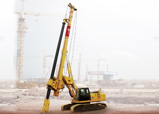Perforación Rig Machine que llena de perforación hidráulico del taladro de tierra de la construcción 180 kN.m